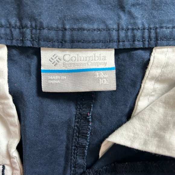 Men’s Columbia navy shorts - Picture 3 of 4